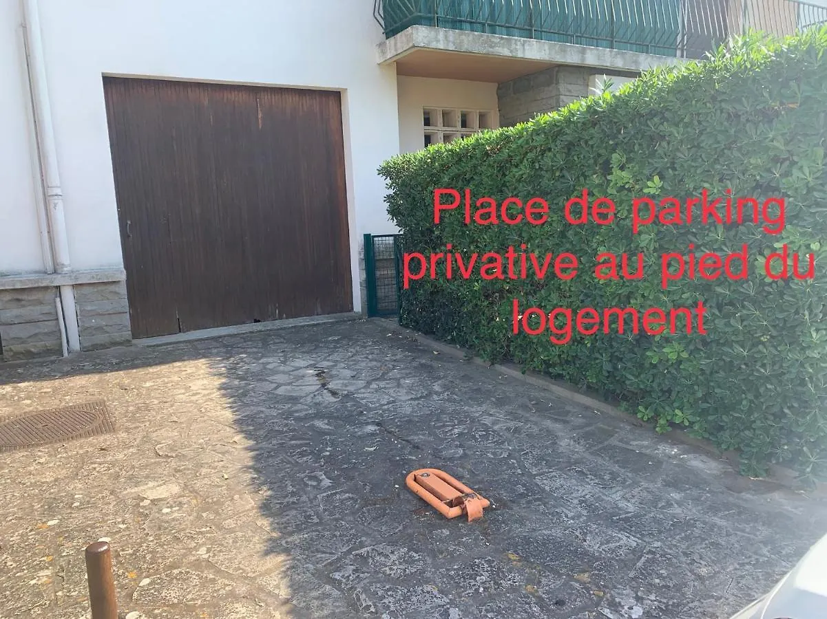 Cassis Village Options Parking And Baby France