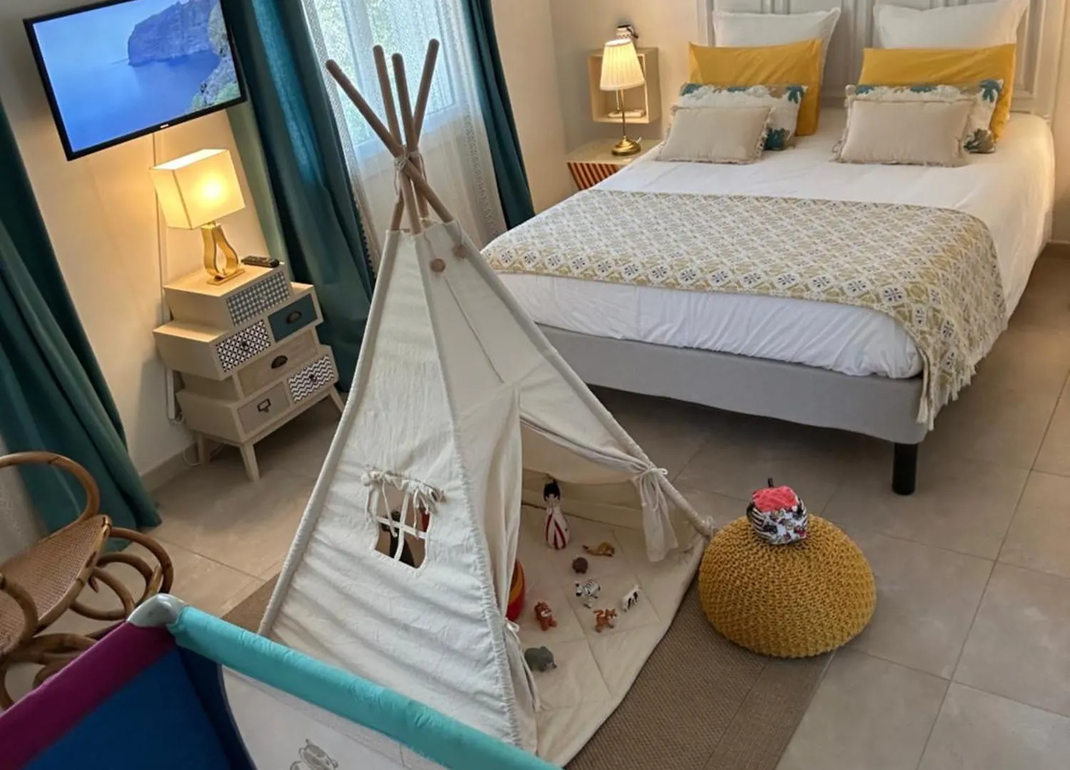 Cassis Village Options Parking And Baby